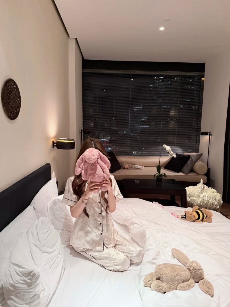 城市生活人物配图