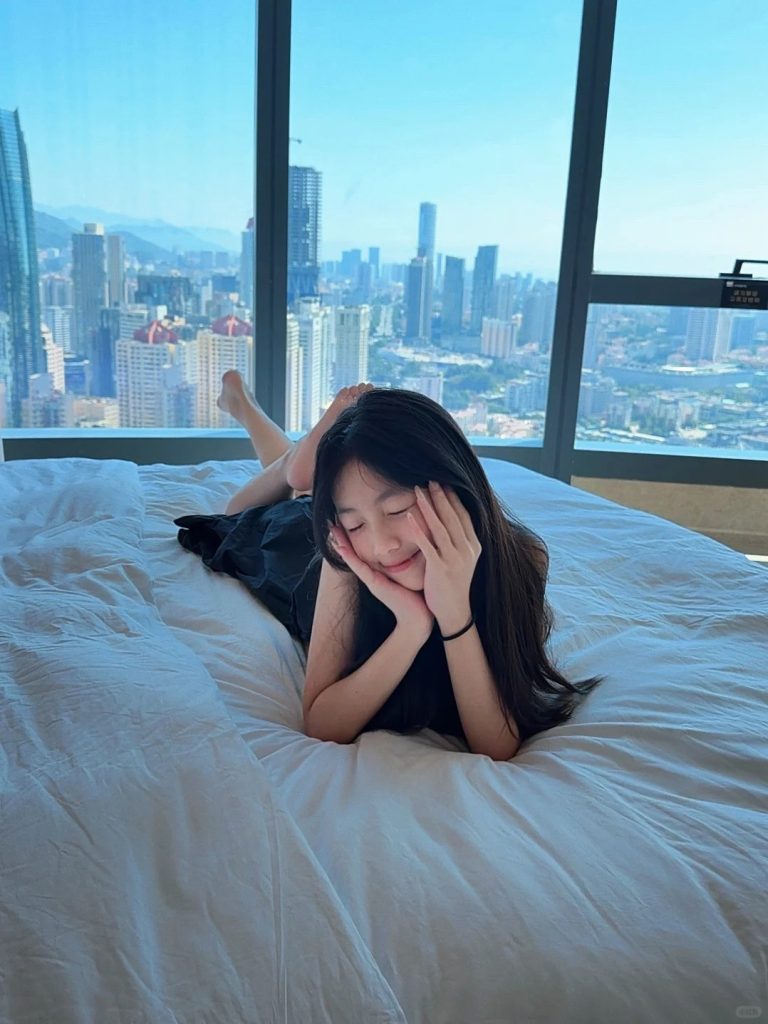 城市生活人物配图